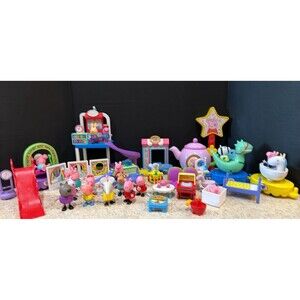 Peppa Pig Toy Lot – Figures + Playsets-18 characters and various pieces